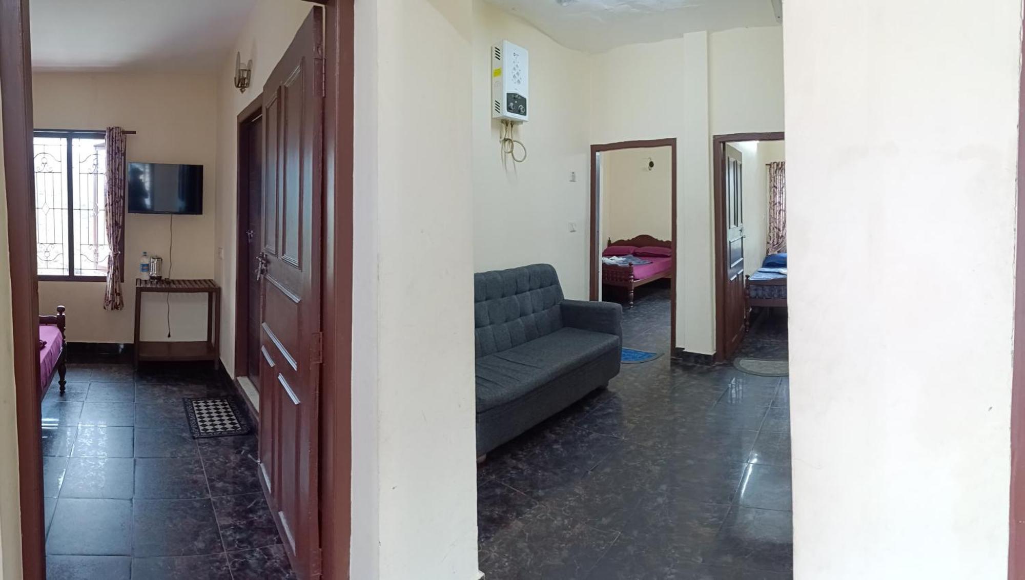 Swarna Tourist Home Munnar Buitenkant foto