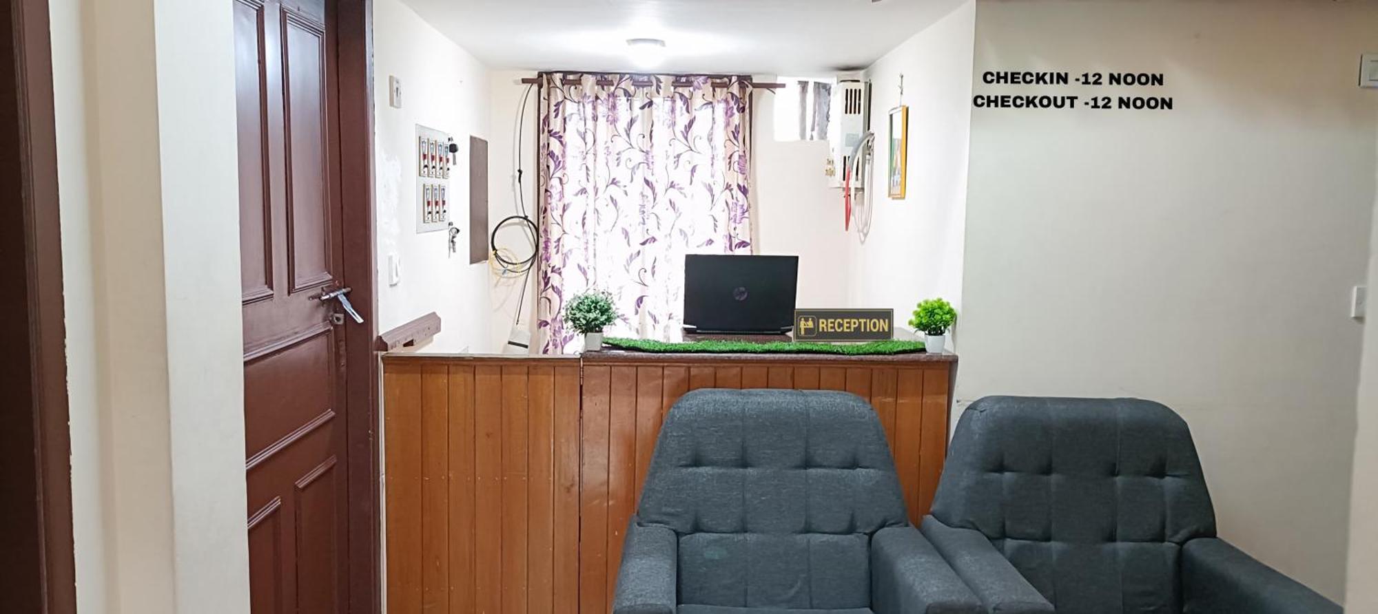 Swarna Tourist Home Munnar Buitenkant foto